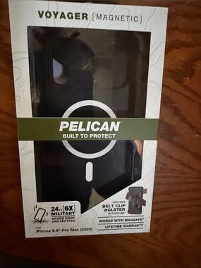 iPhone 17 pro max pelican voyager case w/clip holster